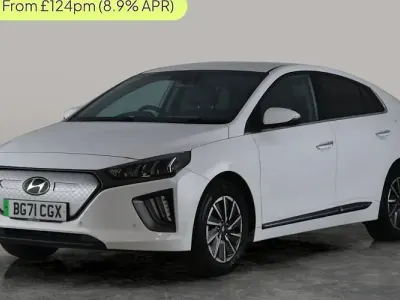 Begagnad Hyundai Ioniq Premium 100 kW (136 HK) 2021 Vit Halvkombi