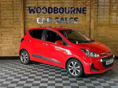 Used Hyundai i10 Premium SE 87 HP (63 kW) 2019 Red Hatchback