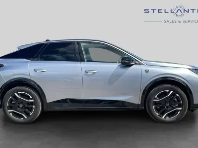 Second-hand Peugeot e-3008 GT 152 kW (207 CP) 2025 Gri SUV