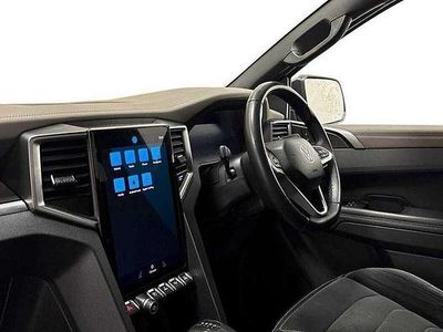 Begagnad VW Amarok Style 2023 Grå Pickup