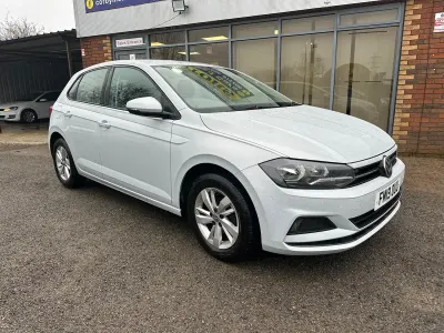 Used VW Polo SE 95 HP (69 kW) 2019 Silver Hatchback