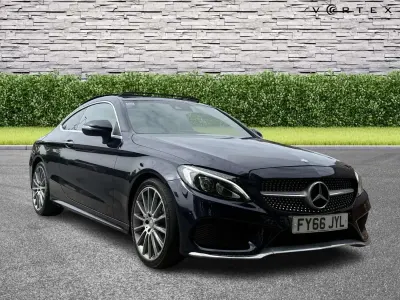 Begagnad Mercedes C250 AMG Line Premium Plus 204 HK (150 kW) 2016 Blå Sportkupé