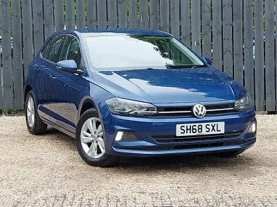Used VW Polo SE 65 HP (47 kW) 2018 Blue Hatchback