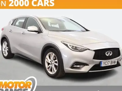 Used Infiniti Q30 Business 109 HP (80 kW) 2017 Silver Hatchback