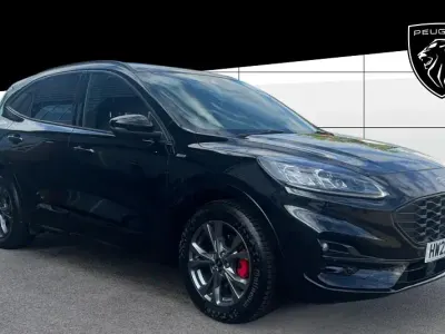 Second-hand Ford Kuga ST-Line 225 CP (165 kW) 2022 Negru SUV