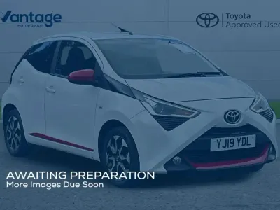Used Toyota Aygo Trend 72 HP (52 kW) 2019 White Hatchback