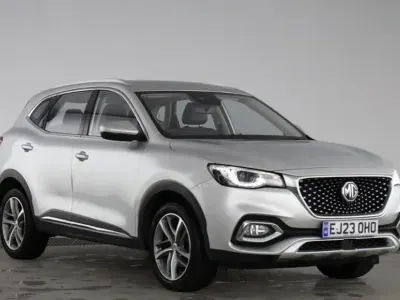 Używany MG HS Excite 162 KM (119 kW) 2023 Srebrny SUV