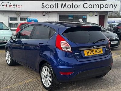 Used Ford Fiesta Titanium 125 HP (91 kW) 2016 Hatchback