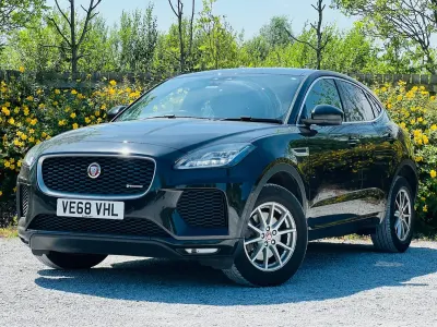 Used Jaguar E-Pace R-Dynamic 150 HP (110 kW) 2018 Black SUV