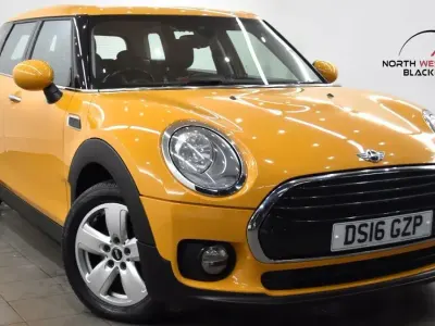 Used Mini Cooper Clubman 136 HP (100 kW) 2016 Orange Estate