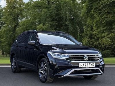 Usado VW Tiguan Allspace Elegance 190 HP (139 kW) 2023 Preto SUV