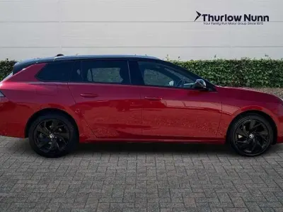 Second-hand Vauxhall Astra S 130 CP (95 kW) 2023 Roșu Break