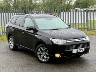 Usado Mitsubishi Outlander P-HEV 2015 Preto Carrinha