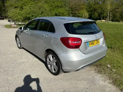Usado Mercedes A180 2017 Prateado Citadino