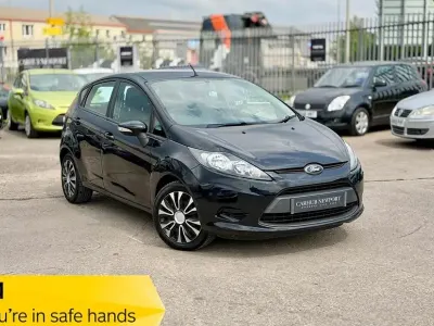 Usado Ford Fiesta 82 HP (60 kW) 2012