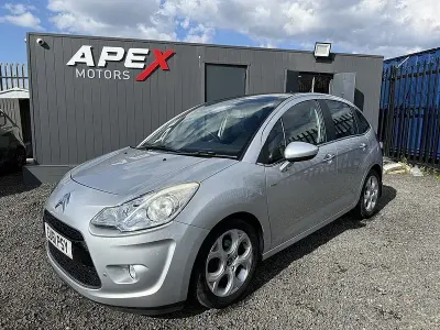 Begagnad Citroën C3 Exclusive 2011 Silver Halvkombi