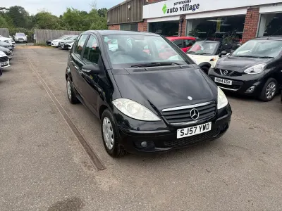 Used Mercedes A150 Classic 95 HP (69 kW) 2007 Black Hatchback