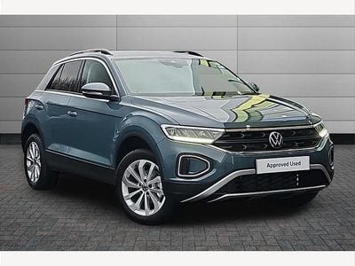 New VW T-Roc Match 150 HP (110 kW) 2026 Petrol blue SUV