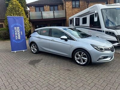 Used Vauxhall Astra SRi 105 HP (77 kW) 2016 Silver Hatchback