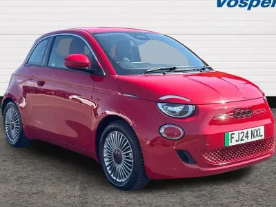 Used Fiat 500e Red 86 kW (118 HP) 2024 Hatchback