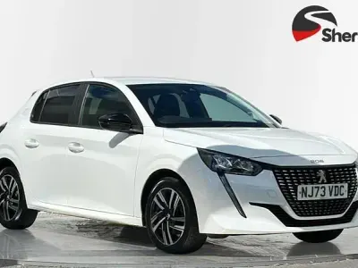 Used Peugeot 208 Active+ 102 HP (75 kW) 2023 Bianca white Hatchback