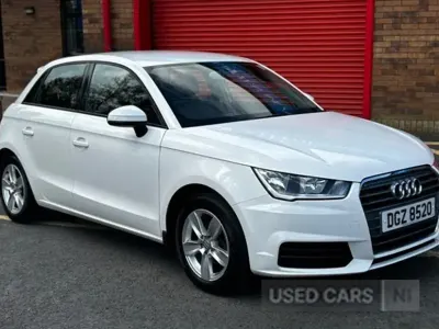 Used Audi A1 Sportback Design 95 HP (69 kW) 2016 Hatchback