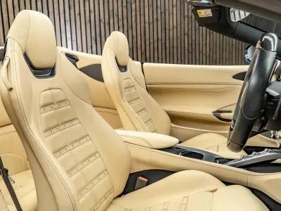 Used Ferrari Portofino 600 HP (441 kW) 2019 Blue Cabriolet