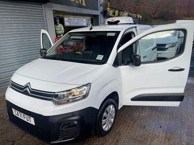 Used Citroën Berlingo 75 HP (55 kW) 2021 White MPV