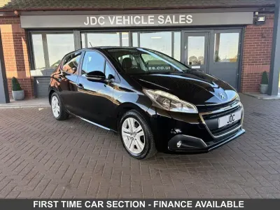 Used Peugeot 208 Active 82 HP (60 kW) 2018 Black Hatchback