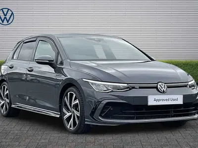 Second-hand VW Golf VIII R-line 150 CP (110 kW) 2024 Gri Hatchback