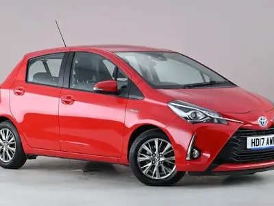 Usata Toyota Yaris Hybrid 101 CV (74 kW) 2020 Utilitaria