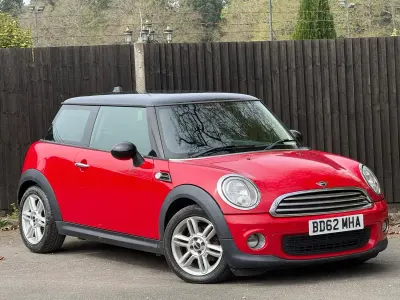 Used Mini Cooper Hatch 122 HP (89 kW) 2012 Red Hatchback