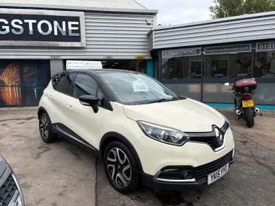 Used Renault Captur Dynamique 90 HP (66 kW) 2015 White SUV
