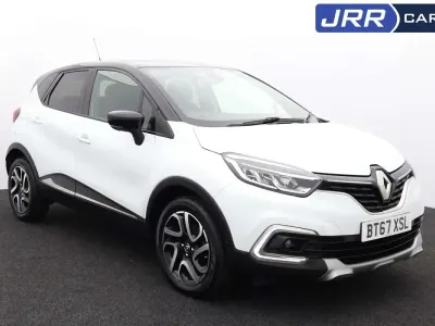 Used Renault Captur Dynamique 120 HP (88 kW) 2017 White and black SUV