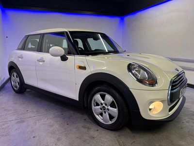 White Used 2015 Mini ONE Hatch Hatchback | £6,350 (Fair price)