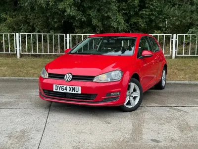 Used VW Golf VII Match 125 HP (91 kW) 2014 Red Hatchback