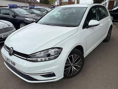 Used VW Golf VII SE 110 HP (80 kW) 2017 White Hatchback