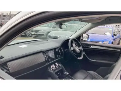 Used Skoda Kodiaq SE L Executive 150 HP (110 kW) 2023 White SUV