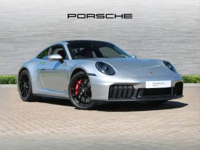 Usado Porsche 911 GT3 502 CV (369 kW) 2026 Verde Coupe