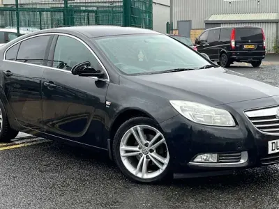 Used Vauxhall Insignia SRi 160 HP (117 kW) 2012 Black Hatchback