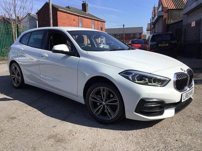 Used BMW 118 Sport Line 2019 White Hatchback