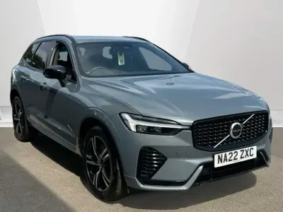 Used Volvo XC60 R-Design 247 HP (181 kW) 2022 SUV