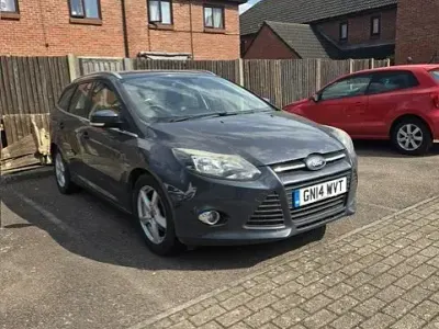 Used Ford Focus Zetec 125 HP (91 kW) 2014 Grey Estate