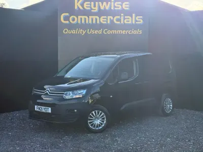 Used Citroën Berlingo 75 HP (55 kW) 2021 Black MPV