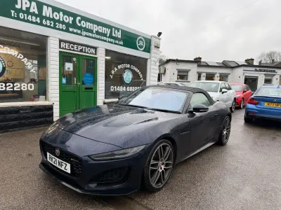 Usado Jaguar F-Type R-Dynamic 300 HP (220 kW) 2021 Azul Cabrios