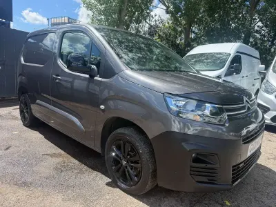 Used Citroën Berlingo Start 130 HP (95 kW) 2021 Grey MPV