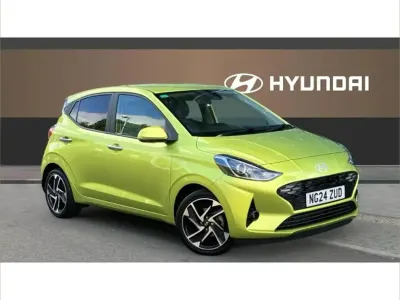 Used Hyundai i10 Premium 77 HP (56 kW) 2024 Yellow Hatchback