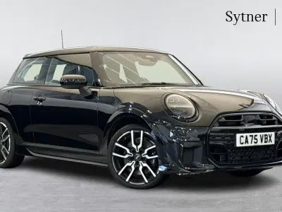 Used Mini Cooper Hatch 113 kW (154 HP) 2025 Black Hatchback