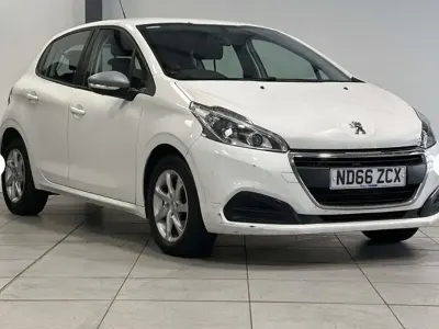 Second-hand Peugeot 208 Active 100 CP (73 kW) 2017 Alb Hatchback
