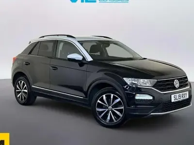 Usado VW T-Roc Design 116 HP (85 kW) 2019 Preto SUV